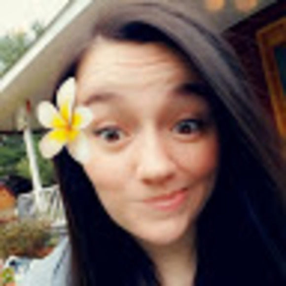 Meet your Posher, Kelsi - Picture 1 of 1